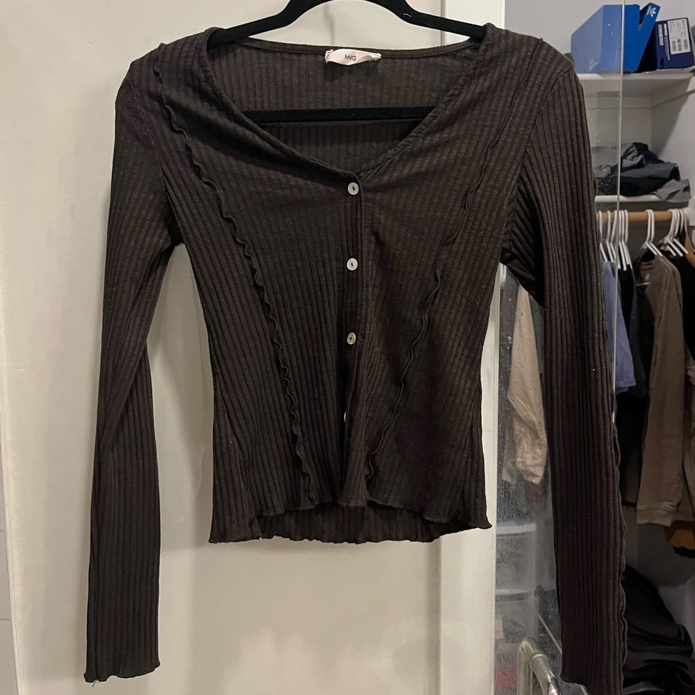 Mango longe sleeve brown top